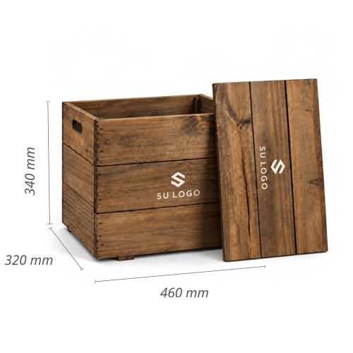 Baúl grande de madera con tapa y logo de empresa